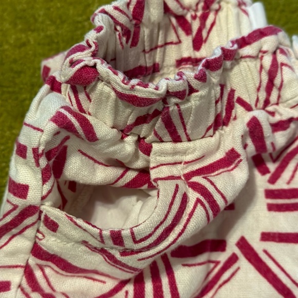 NWOT 2 Old Navy Linen Shorts Fushia Solid/Purple Print 12-18 Months - Picture 5 of 5